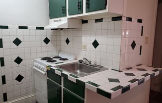 443 W. Orange St.
