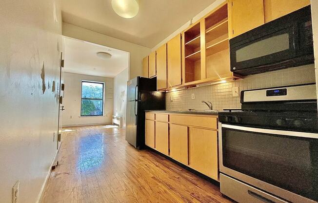 1 bed, 1 bath, $2,700, Unit 2