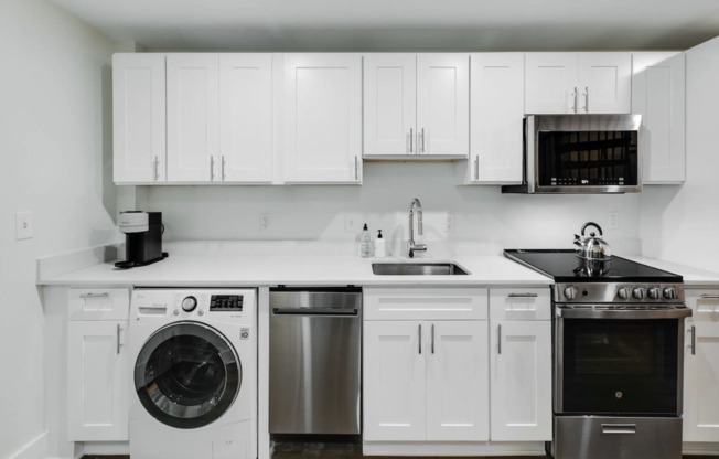 1 bed, 1 bath, 600 sqft, $1,995, Unit Samson 1 Bd Loft