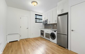 2 beds, 1 bath, $3,995, Unit 2F