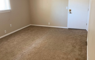 2 beds, 1 bath, 900 sqft, $950