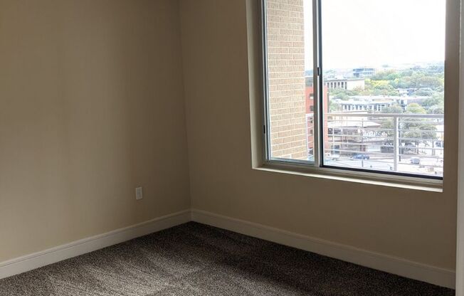 2 beds, 2 baths, 1,226 sqft, $4,360, Unit 916