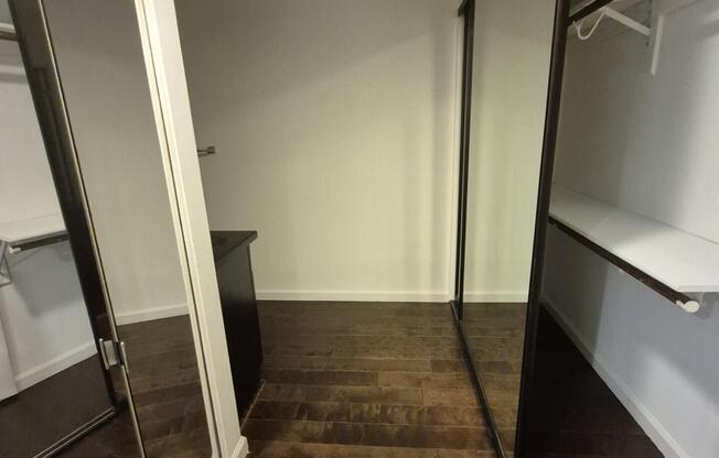 2 beds, 2 baths, 1,264 sqft, $3,100, Unit 207