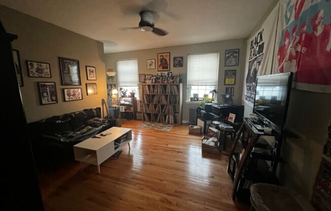 1 bed, 1 bath, 500 sqft, $1,299, Unit F706B