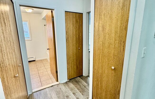 1 bed, 1 bath, 800 sqft, $1,145, Unit 36