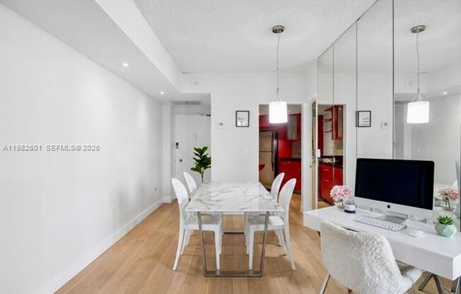801 Brickell Bay Dr # 1262 (A11982601)