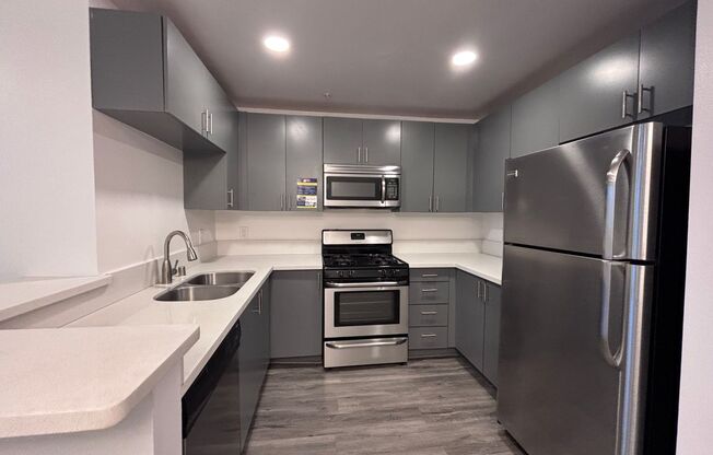 1 bed, 1 bath, 850 sqft, $2,398, Unit 207
