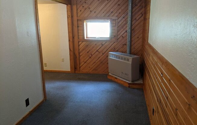 Studio, 1 bath, 400 sqft, $695, Unit #5