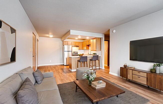 1 bed, 1 bath, 725 sqft, $1,049, Unit BB208