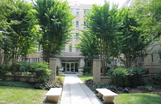 Studio, 1 bath, 450 sqft, $2,185, Unit 401