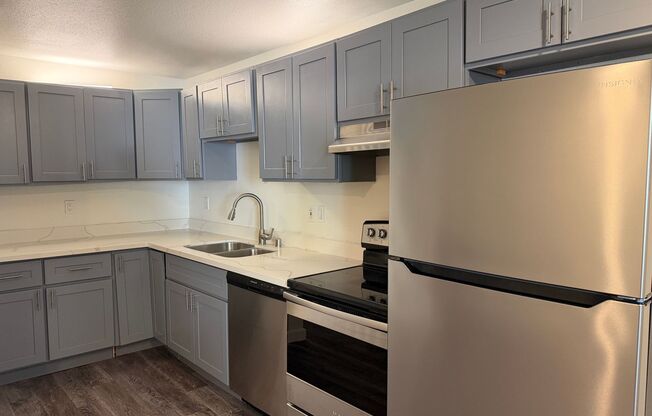 Prestige Townhomes: Stylish 2-Bedroom Living in the Heart of Puyallup