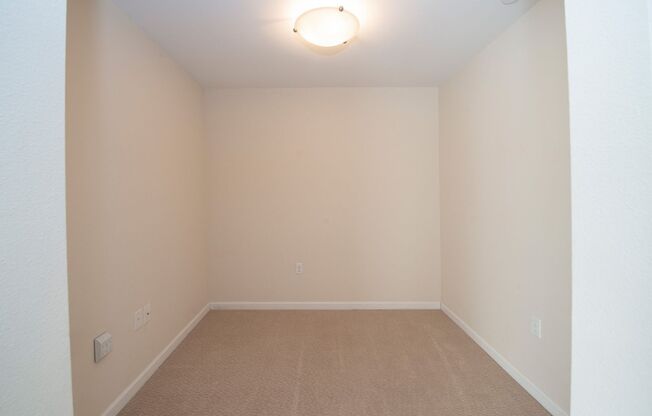 2 beds, 1 bath, $2,150