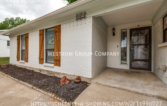4401 WOODHILL DR
