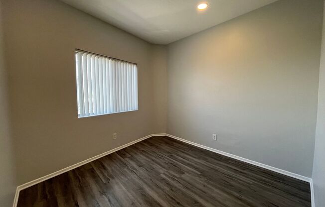 2 beds, 2 baths, 895 sqft, $2,095, Unit 304