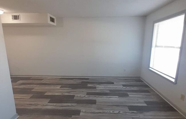 1 bed, 1 bath, $649