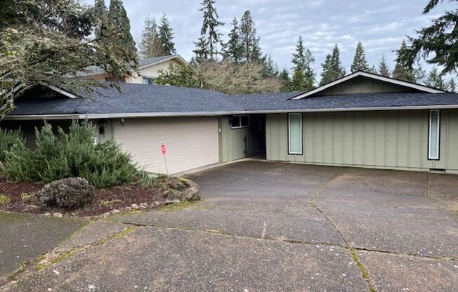 Beautiful South Eugene Home