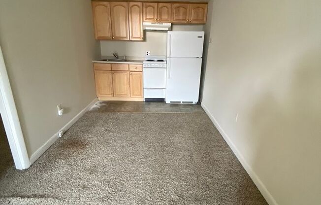 1 bed, 1 bath, 500 sqft, $1,300, Unit 506