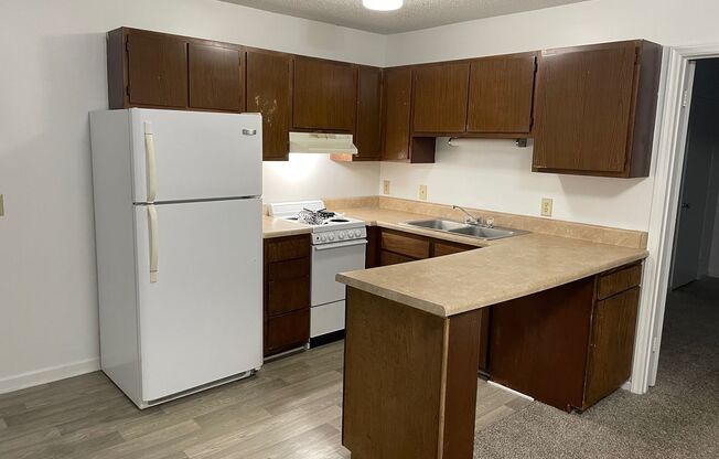 1 bed, 1 bath, 555 sqft, $700, Unit 158-HH