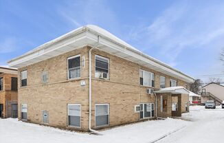 1910 S 16th Broadview