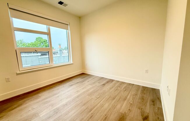 2 beds, 2 baths, 701 sqft, $2,999, Unit 301
