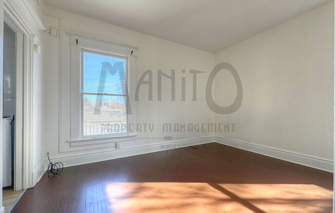 Riverside Ave, 1721 W*