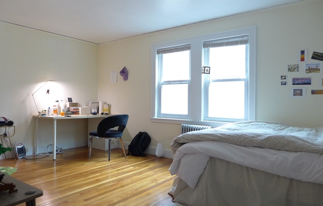 22 RADNOR RD