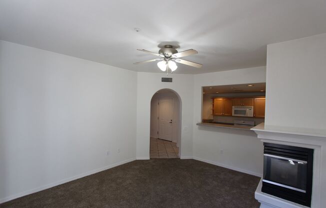 3 beds, 2 baths, $2,300, Unit UNIT 130