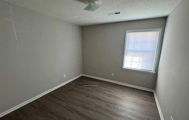 Move In Special Offered! PRICE REDUCED!