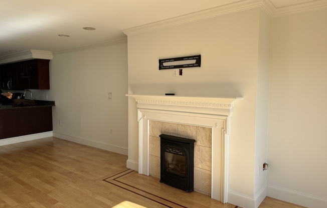 270 BUNKER HL ST