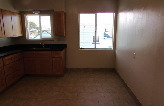 2 beds, 1 bath, $1,750