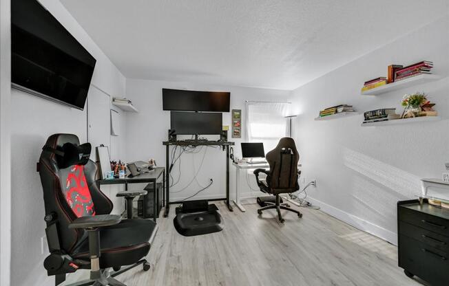 2 beds, 2 baths, 1,049 sqft, $2,600
