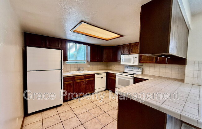 13092 MONROE DR