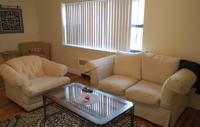 106 Longwood Ave