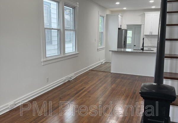1226 N 36 ST