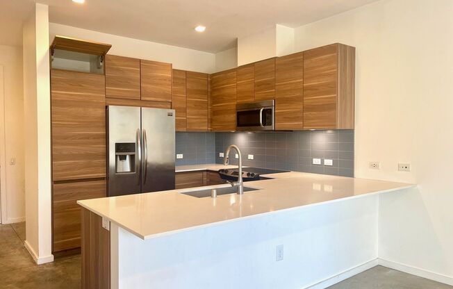 1 bed, 1 bath, 809 sqft, $2,525, Unit 208