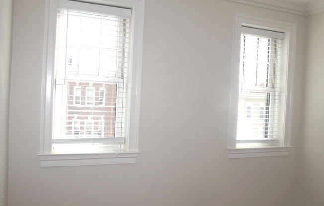 2 beds, 2 baths, 850 sqft, $3,900, Unit 203