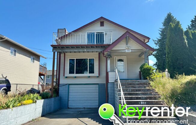 Beautiful Property, Rooms Available for Rent!