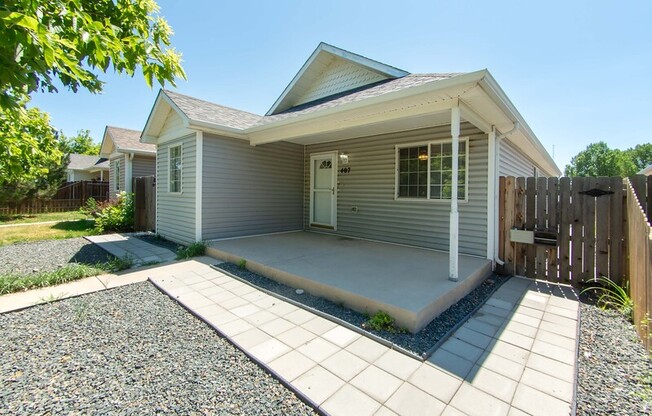 407 E 5 ST