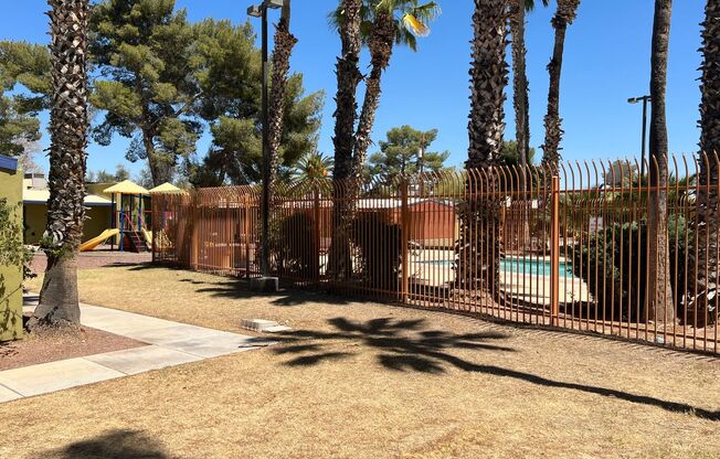 Charming West Side Condo Close to Downtown Tucson !