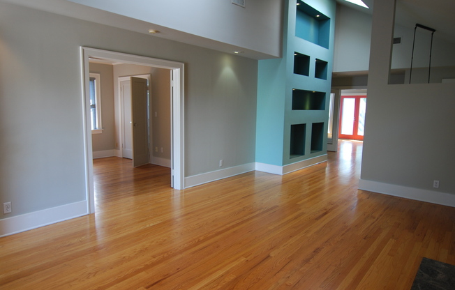 Pristine Craftsman in Belmont Heights!