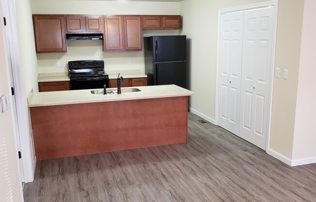 1 bed, 1 bath, 850 sqft, $825, Unit 2726 (M-007)
