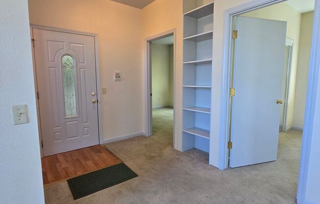 Beautiful 2nd story unit with beautiful view in Point Richmond