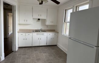 5927-29-29A W Greenfield Ave