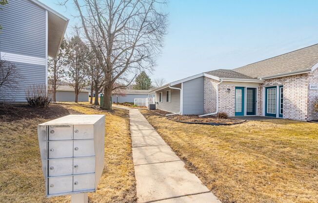 1 bed, 1 bath, 850 sqft, $1,349, Unit DY3817C