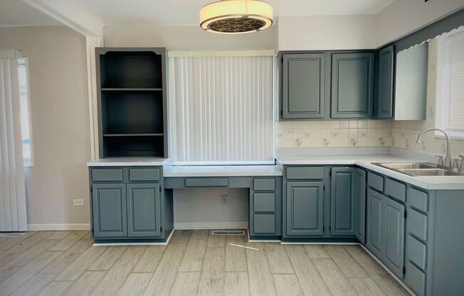 3 Bedroom 1.5 Bathroom-Calumet City