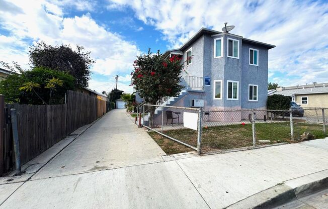 723 S La Verne Avenue