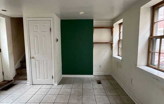 2 beds, 1 bath, $1,595, Unit HOUSE