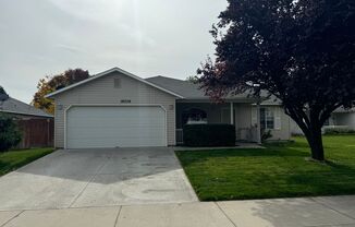 Spacious Yard on Quiet Cul-de-sac