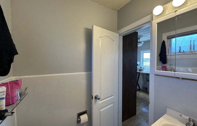 1 bed, 1 bath, 934 sqft, $2,500