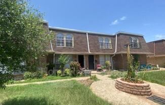 6332 Walraven Cir